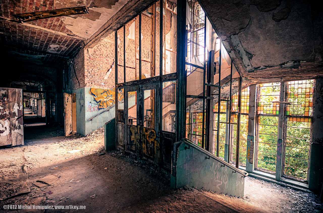 Lift shaft - Beelitz-Heilstätten