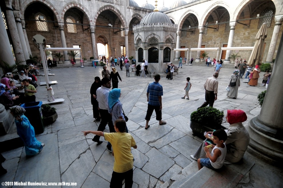 Mosque courtyard - Life in Istanbul