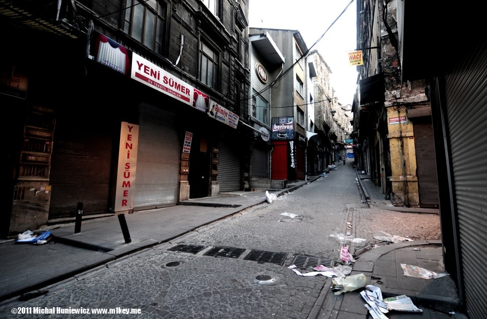 Empty street - Life in Istanbul