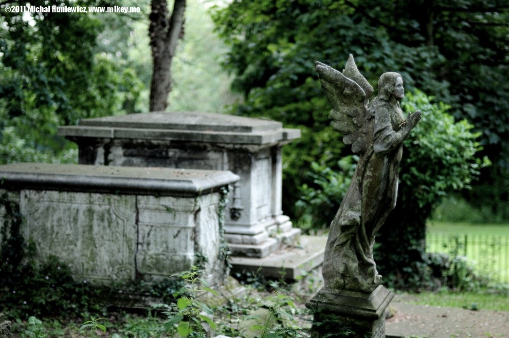 St Mary and Christ Graveyard